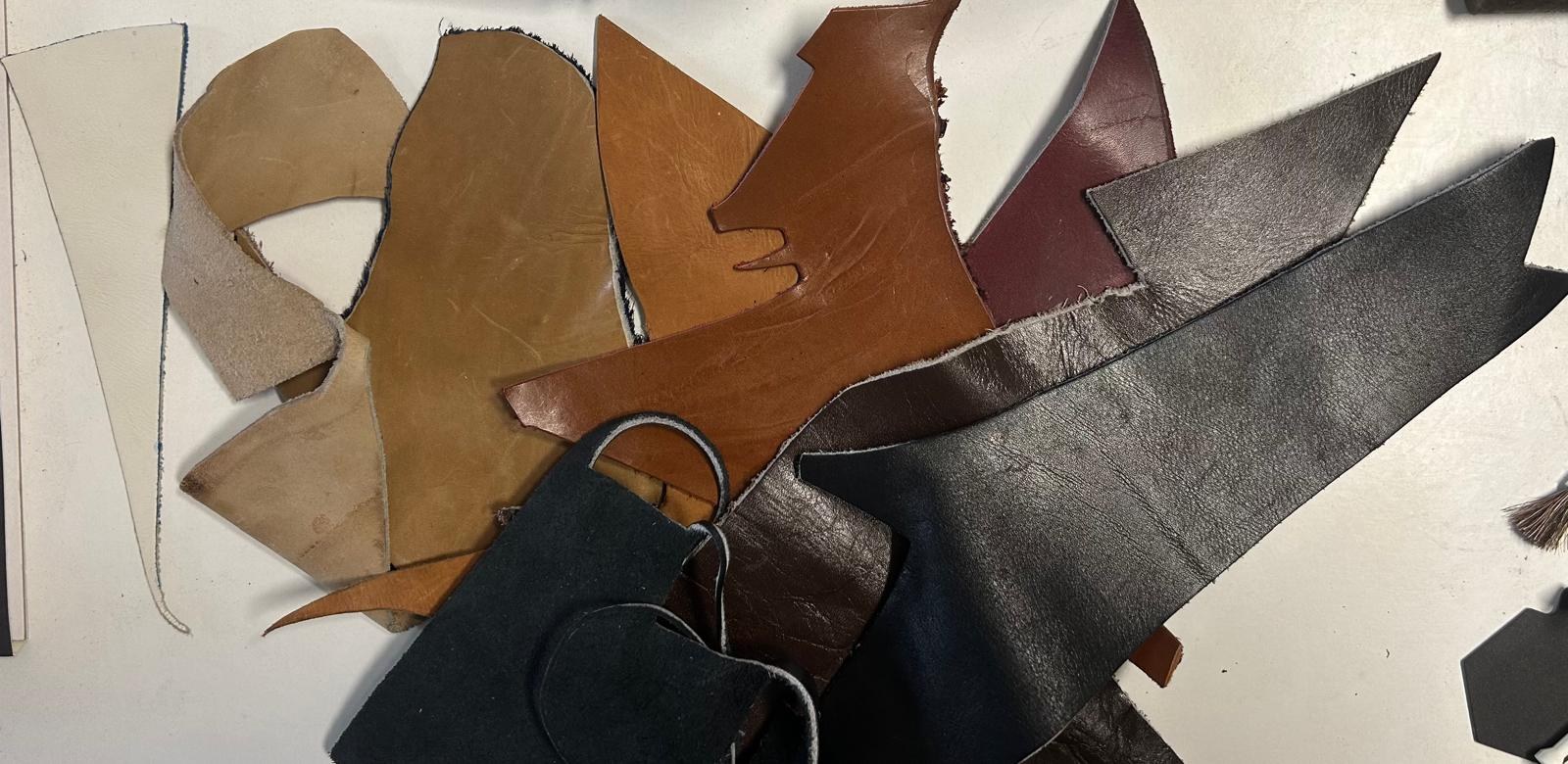 Fragmentos y texturas de cuero